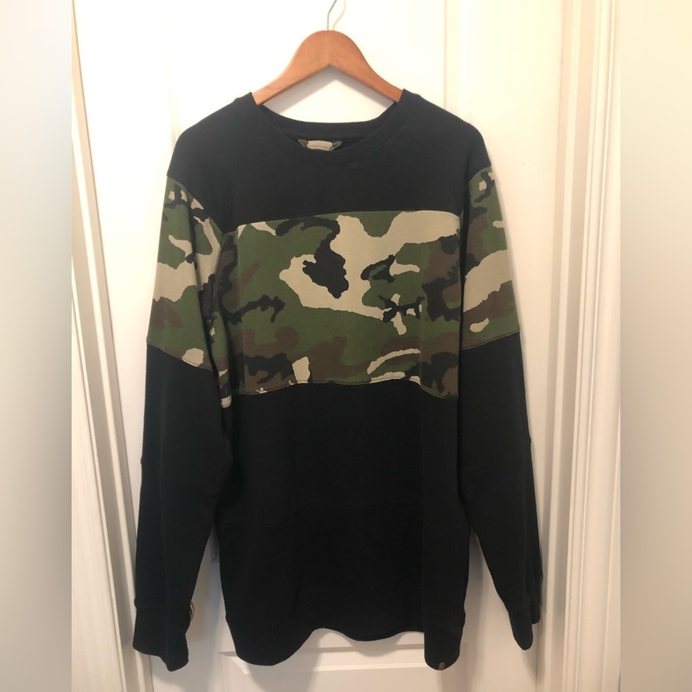 Volcom Snowboarding Mens Crew Neck Black / Camo Sweatshirt Longer Loose Size XL